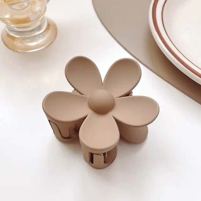 Geometric Flower Hair Clips