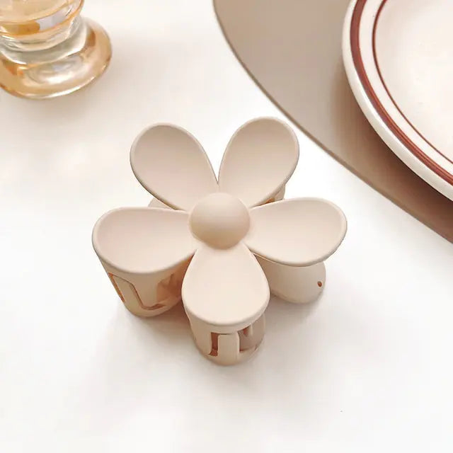 Geometric Flower Hair Clips